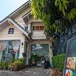 Coffee At Home Hostel - Adults Only